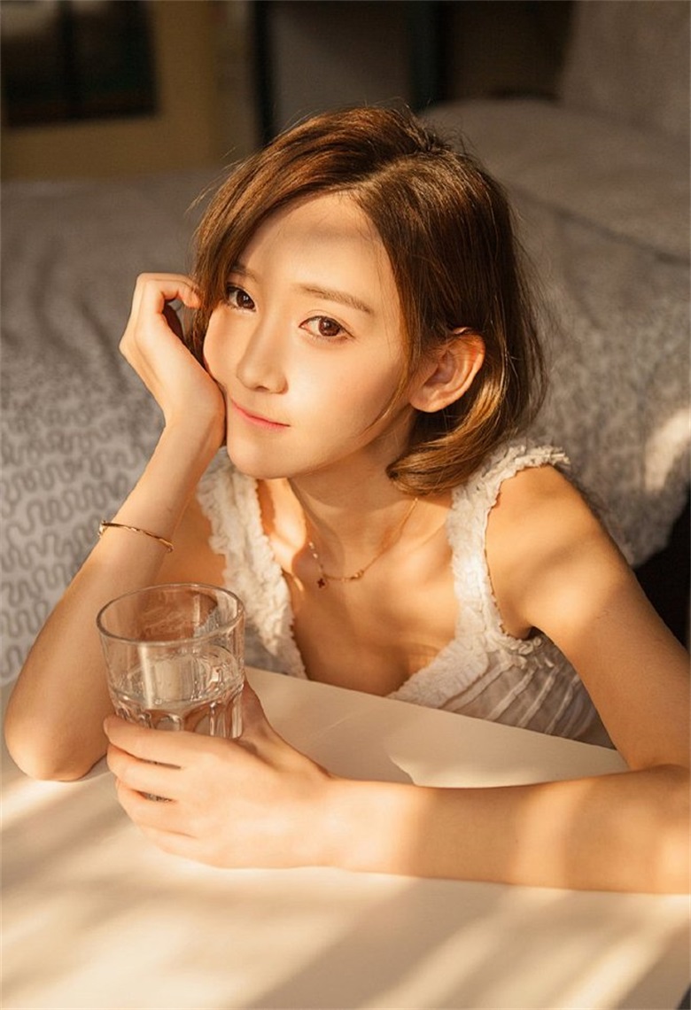 养生从茶开始：一杯茶水的五大益处